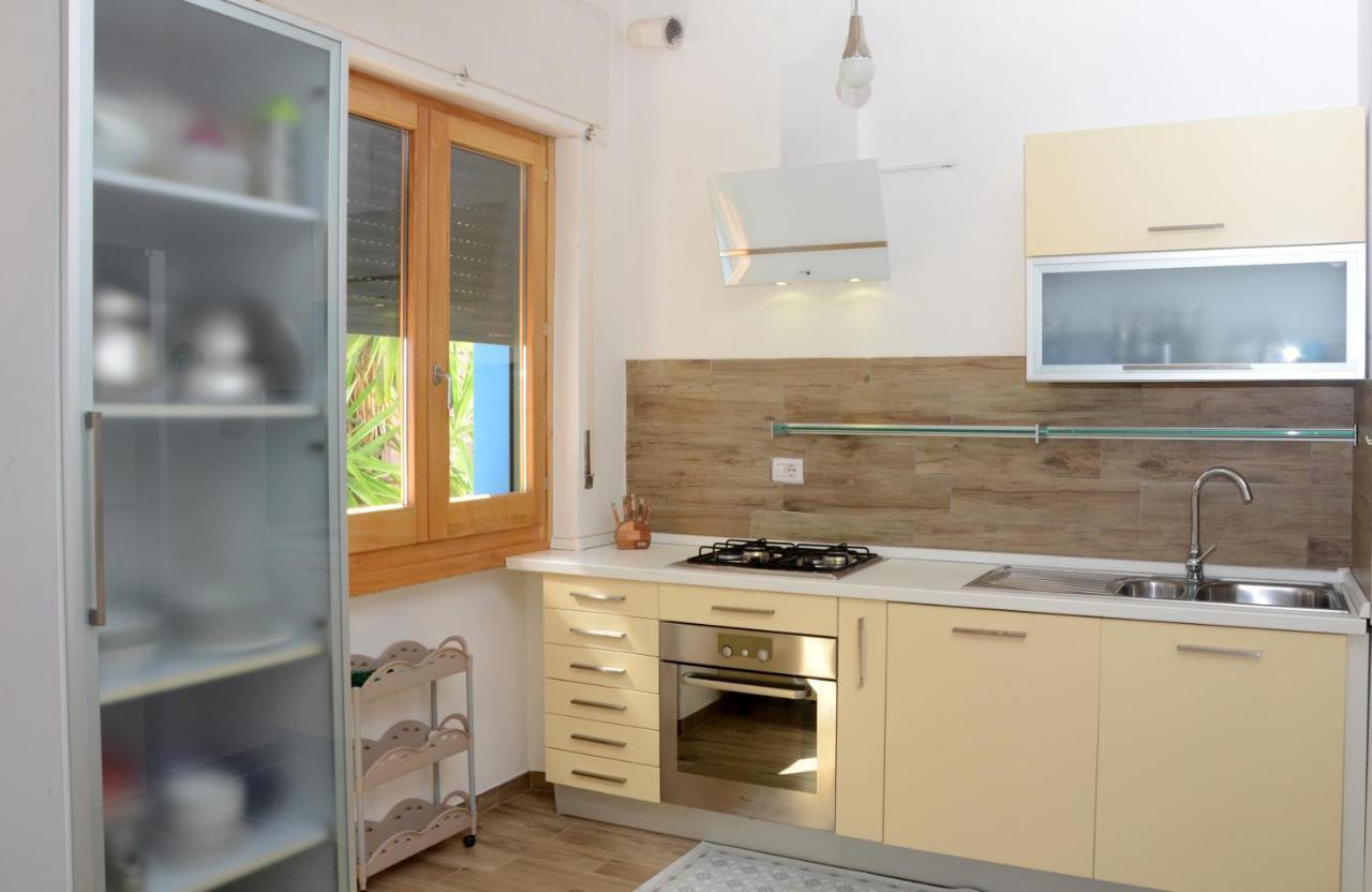 Apartments Villa Corrias Cala Liberotto Ngoại thất bức ảnh